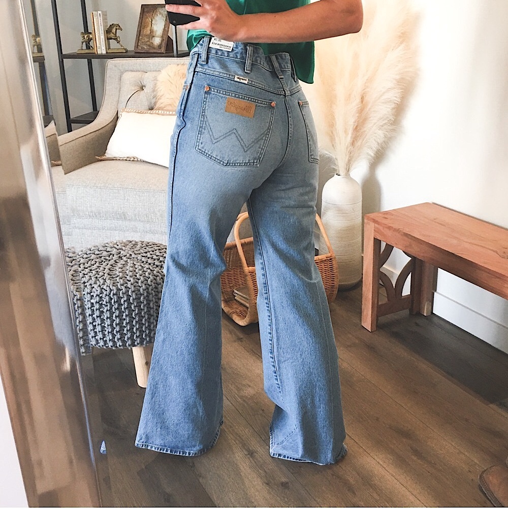High Rise Flare Jeans By Wrangler - Picture 3 of 6